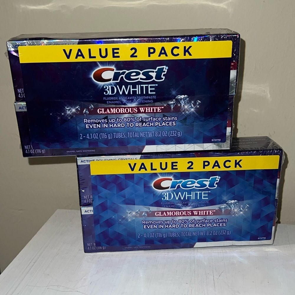 2 x Crest 3D White Whitening Toothpaste Glamorous White 4 Pks Total 4.1 Exp 4/22